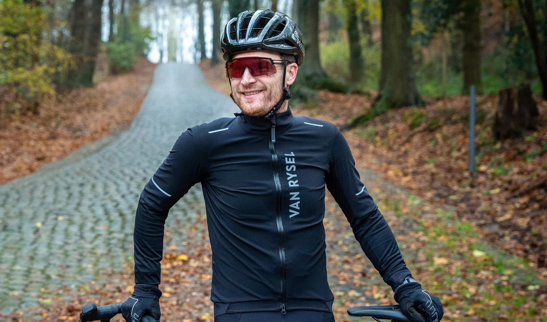 Review Van Rysel RCR-Pro fietsjas